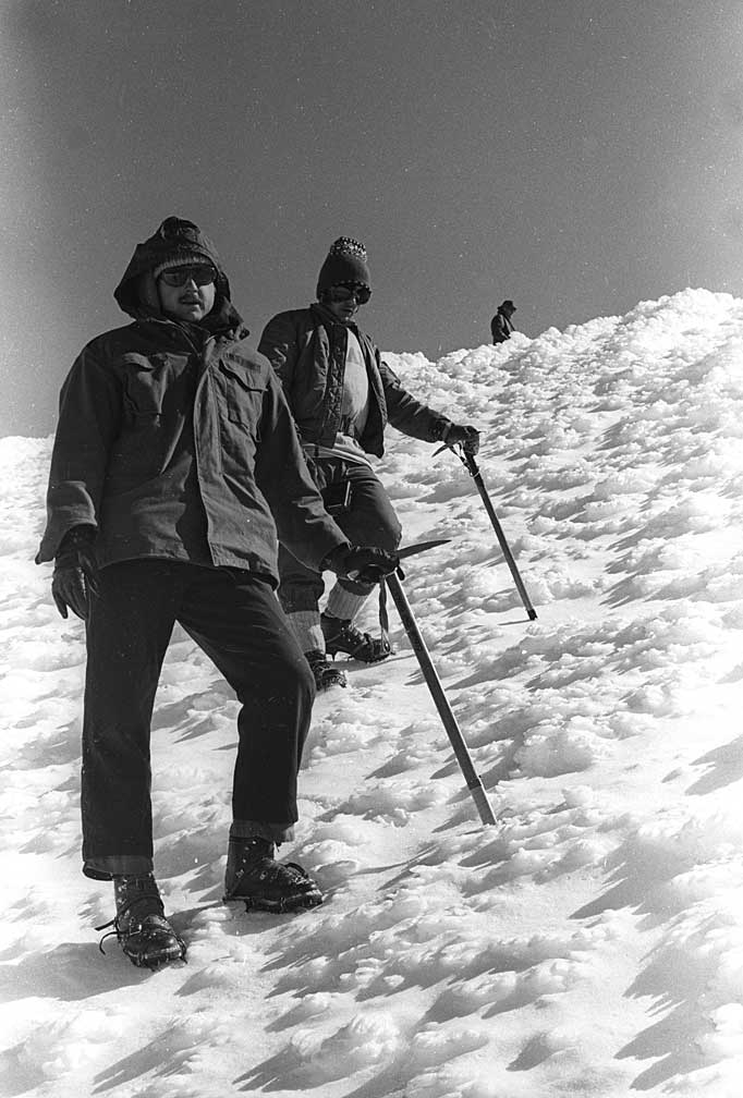 Brad Smith and Ron Hohnstein descend the summit